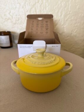 Le Creuset Mini Round Cocotte 8oz